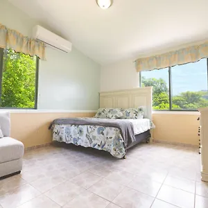  Holiday home Campina Retreat - Scenic Mountain Views Puerto Rico